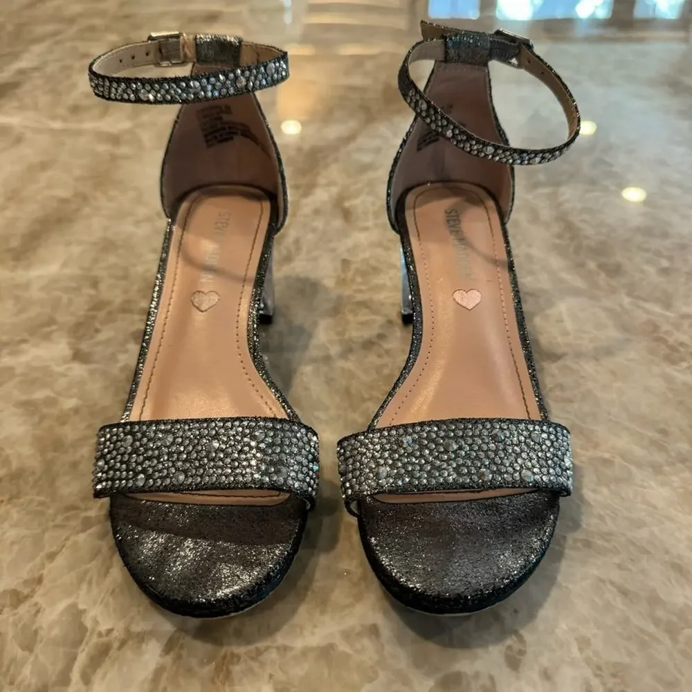 Steve Madden Kids Rhinestone Ankle Strap Heeled Sandals size 2 kids